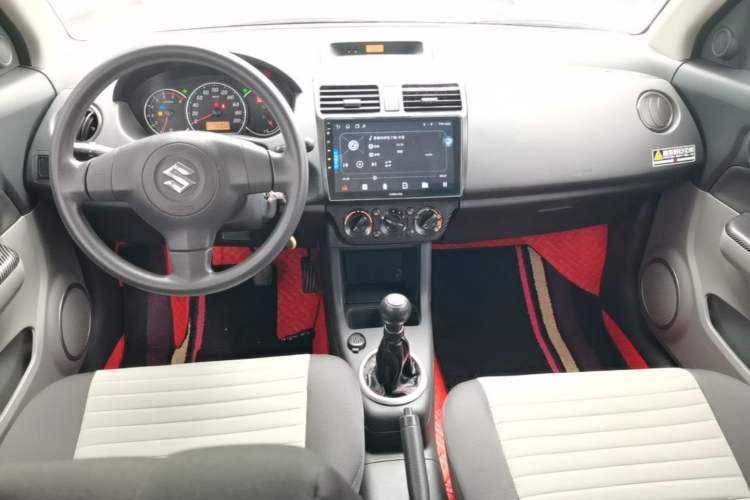 Used Suzuki Swift 2014 1.3L Manual Standard Edition Center Console