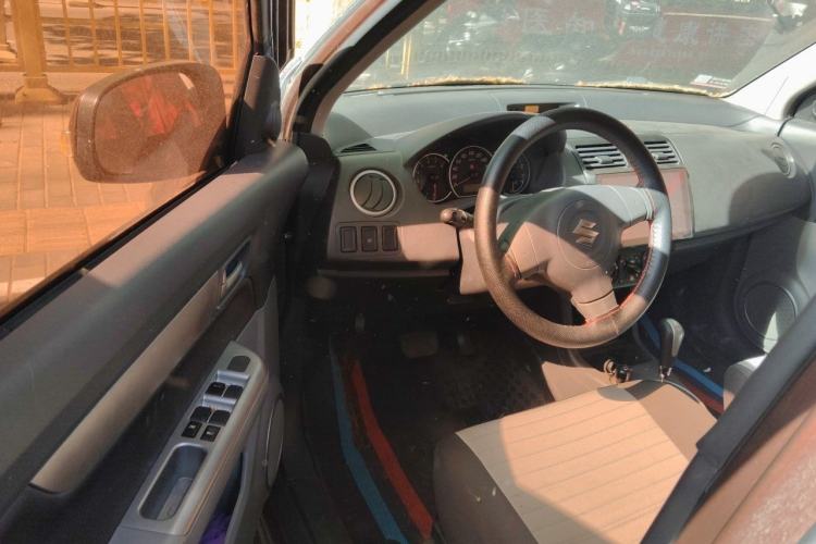 Used Suzuki Swift 2014 1.5L Automatic Fashion Edition Driver Seat