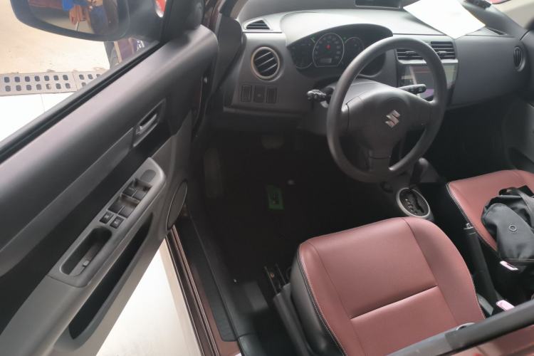 Used Suzuki Swift 2014 1.5L Automatic Fashion Edition Driver Seat