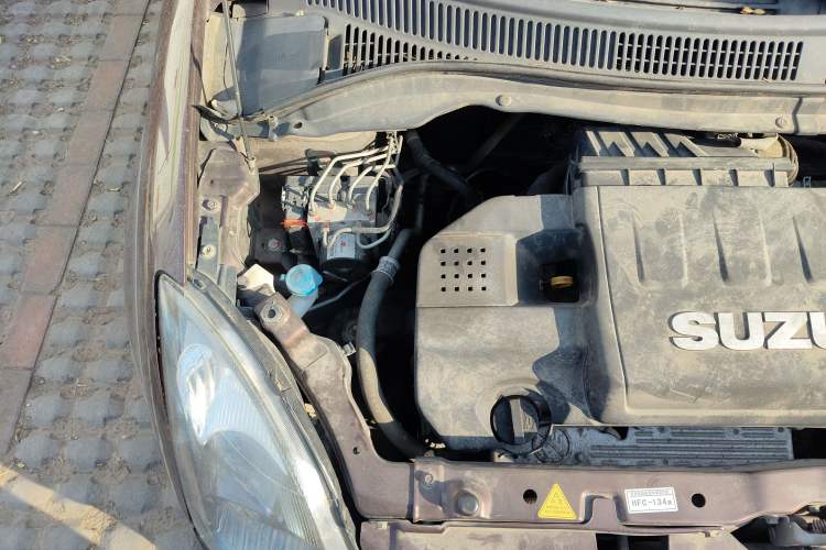 Used Suzuki Swift 2014 1.5L Automatic Fashion Edition Engine Bay Right