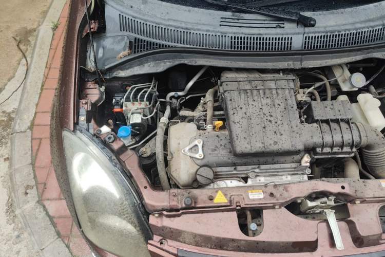 Used Suzuki Swift 2014 1.5L Manual Fashion Edition Engine Bay Right