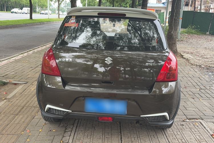 Used Suzuki Swift 2014 1.3L Manual Standard Edition Exterior 4