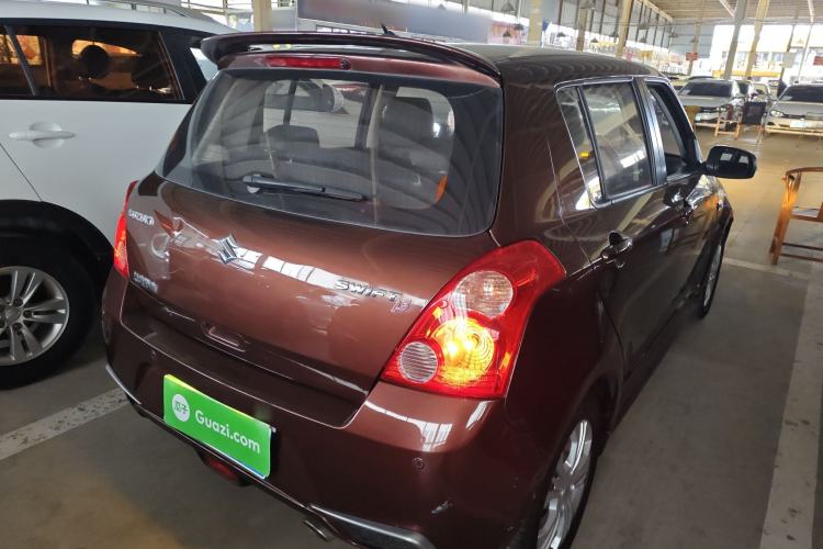 Used Suzuki Swift 2014 1.5L Automatic Fashion Edition Exterior 5