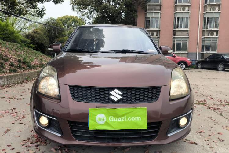 Used Suzuki Swift 2014 1.5L Automatic Fashion Edition Front