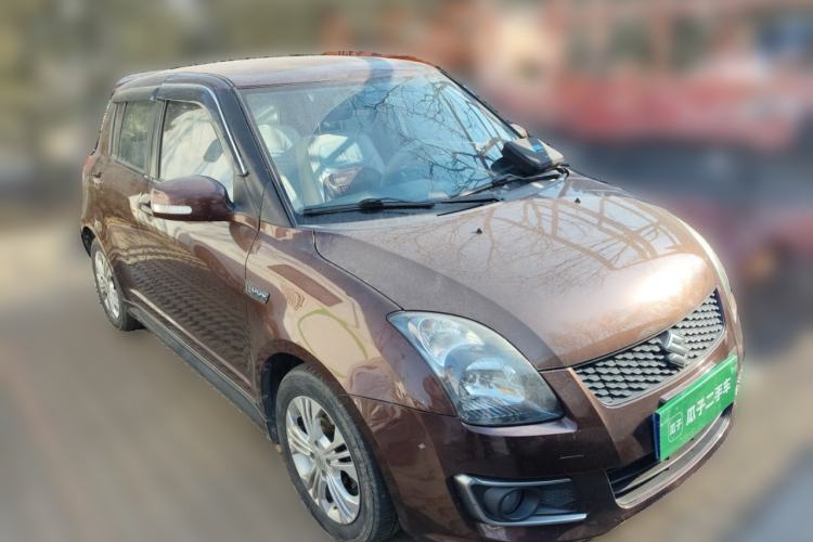 Used Suzuki Swift 2014 1.5L Automatic Fashion Edition Front Right 45 Deg