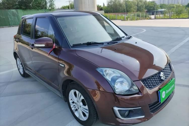 Used Suzuki Swift 2014 1.5L Automatic Fashion Edition Front Right 45 Deg