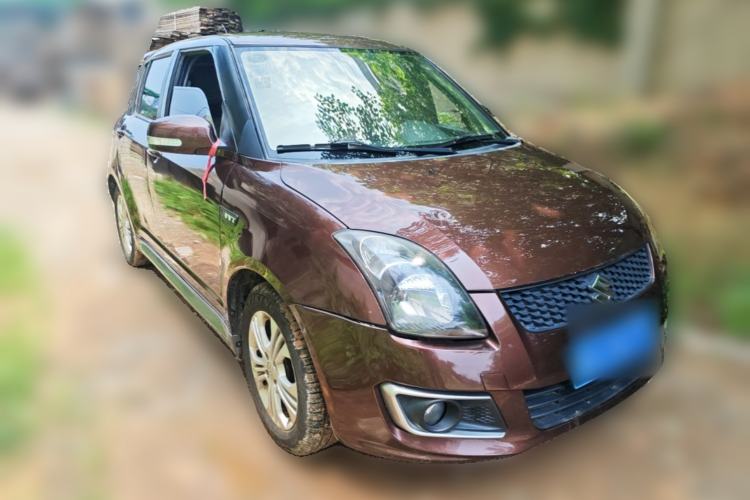 Used Suzuki Swift 2014 1.5L Automatic Fashion Edition Front Right 45 Deg