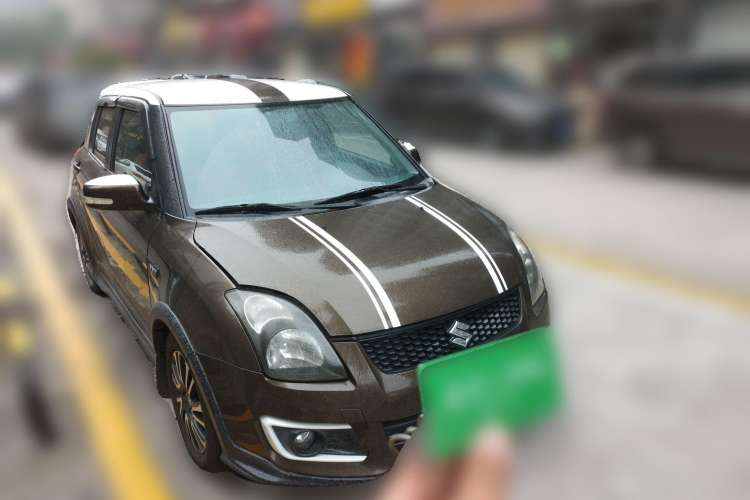 Used Suzuki Swift 2014 1.5L Automatic Fashion Edition Front Right 45 Deg