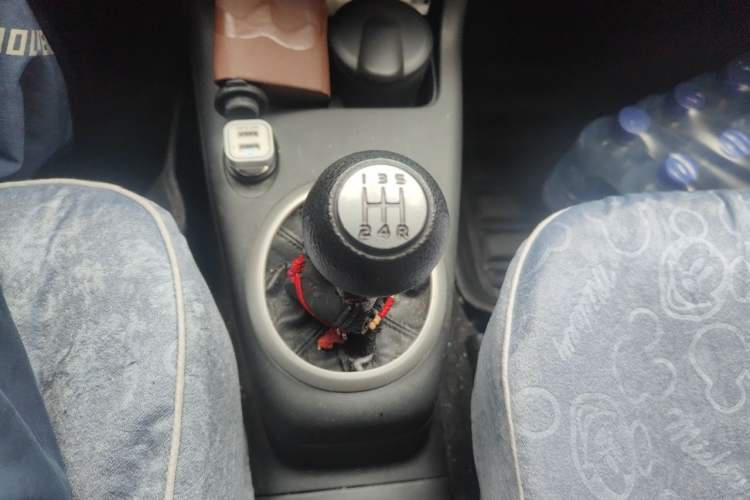 Used Suzuki Swift 2014 1.5L Manual Fashion Edition Gear Lever