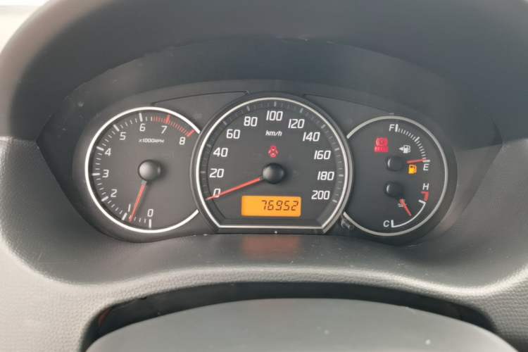 Used Suzuki Swift 2014 1.3L Manual Standard Edition Instrument Cluster