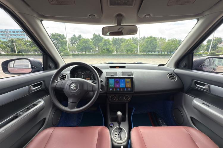 Used Suzuki Swift 2014 1.5L Automatic Fashion Edition Interior 2