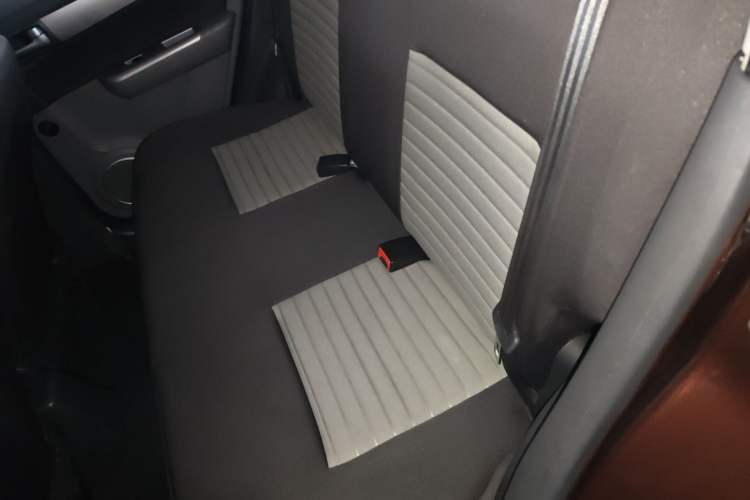 Used Suzuki Swift 2014 1.5L Automatic Fashion Edition Interior 4