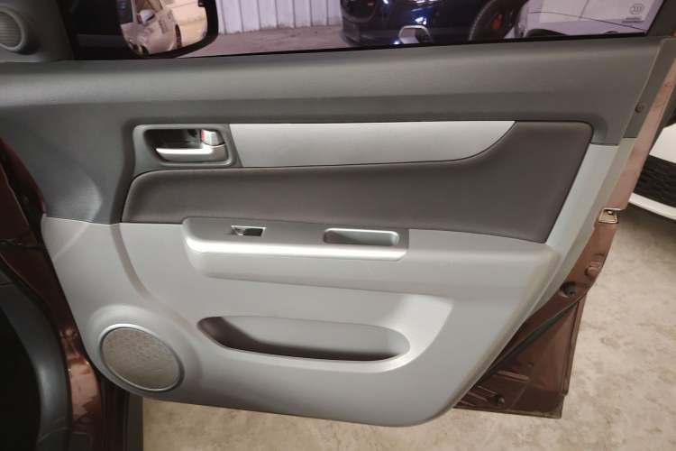 Used Suzuki Swift 2014 1.5L Automatic Fashion Edition Interior 5