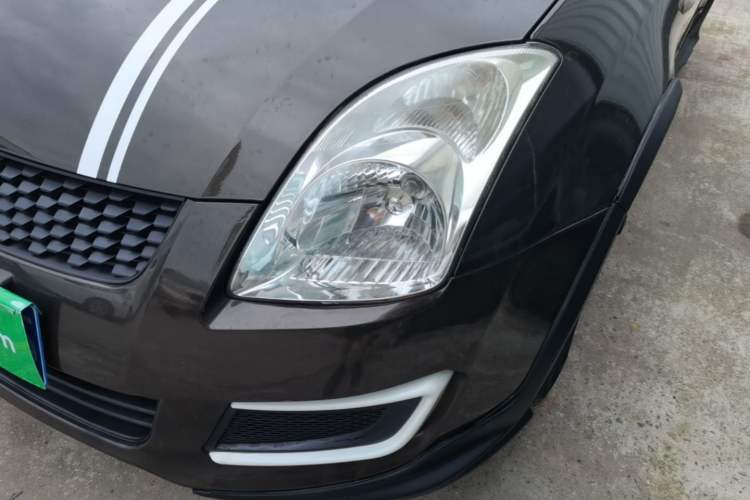 Used Suzuki Swift 2014 1.3L Manual Standard Edition Left Front Headlight