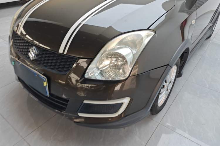 Used Suzuki Swift 2014 1.3L Manual Standard Edition Left Front Headlight