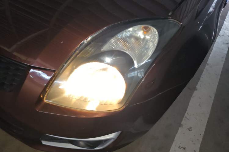 Used Suzuki Swift 2014 1.5L Automatic Fashion Edition Left Front Headlight