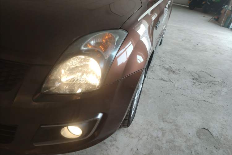 Used Suzuki Swift 2014 1.5L Automatic Fashion Edition Left Front Headlight