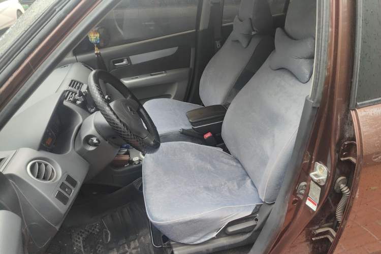 Used Suzuki Swift 2014 1.5L Manual Fashion Edition Left Front Seat