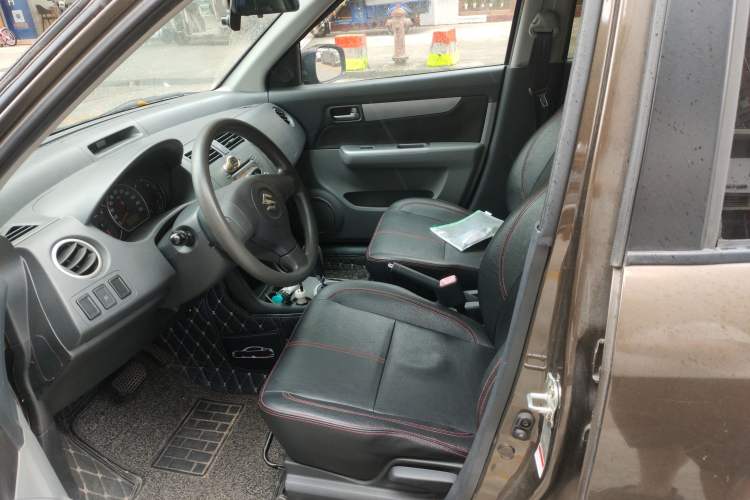 Used Suzuki Swift 2014 1.5L Automatic Fashion Edition Left Front Seat