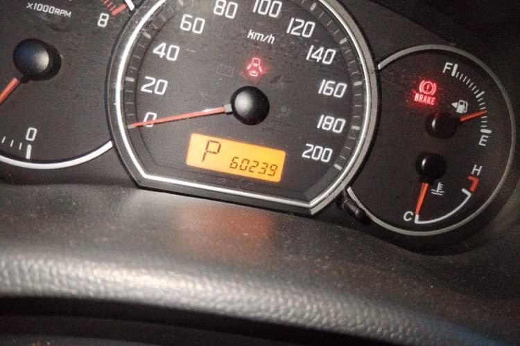Used Suzuki Swift 2014 1.5L Automatic Fashion Edition Odometer Close Up