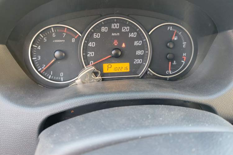 Used Suzuki Swift 2014 1.5L Automatic Fashion Edition Odometer Close Up