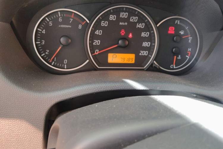 Used Suzuki Swift 2014 1.5L Automatic Fashion Edition Odometer Close Up