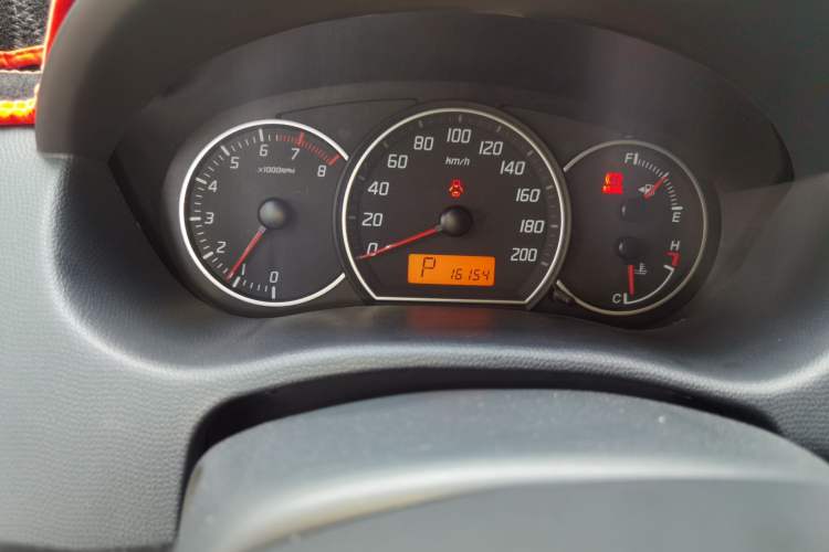 Used Suzuki Swift 2014 1.5L Automatic Fashion Edition Odometer Close Up
