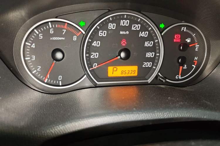 Used Suzuki Swift 2014 1.5L Automatic Fashion Edition Odometer Close Up
