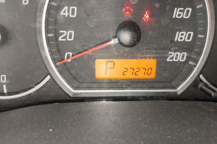 Used Suzuki Swift 2014 1.5L Automatic Fashion Edition Odometer Close Up