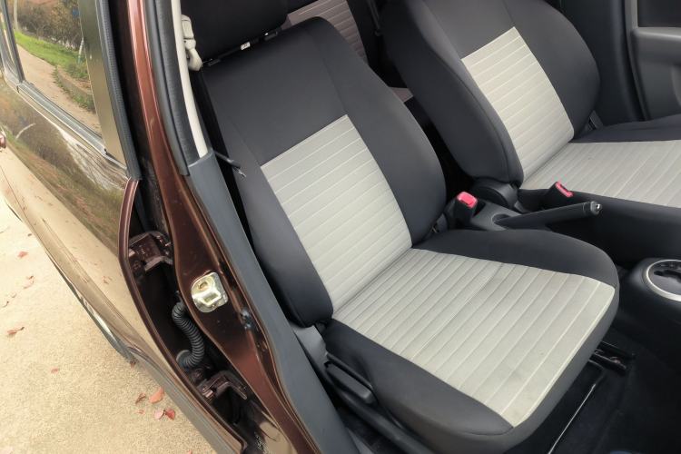 Used Suzuki Swift 2014 1.5L Automatic Fashion Edition Right Front Seat