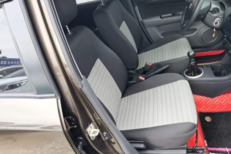 Used Suzuki Swift 2014 1.3L Manual Standard Edition Right Front Seat