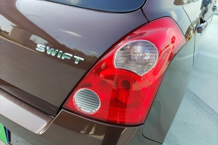 Used Suzuki Swift 2014 1.5L Automatic Fashion Edition Right Rear Taillight