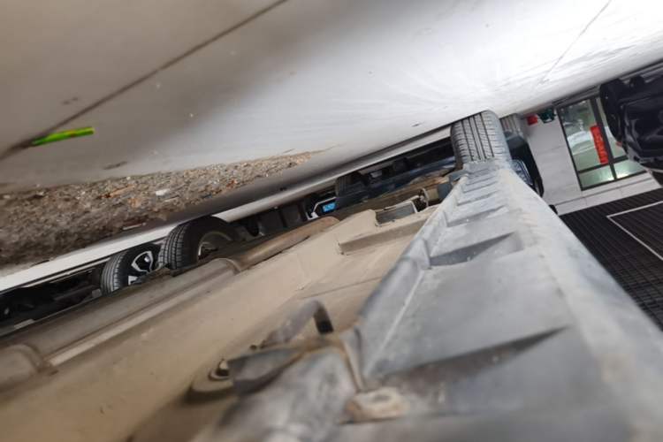 Used Suzuki Swift 2014 1.5L Automatic Fashion Edition Right Side Sill