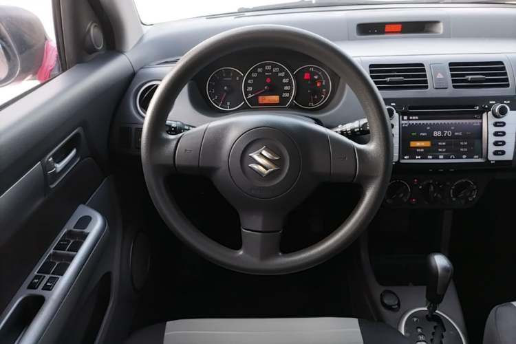 Used Suzuki Swift 2014 1.5L Automatic Fashion Edition Steering Wheel