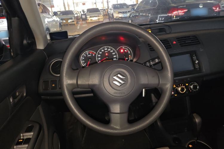 Used Suzuki Swift 2014 1.5L Automatic Fashion Edition Steering Wheel