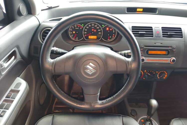 Used Suzuki Swift 2014 1.5L Automatic Fashion Edition Steering Wheel