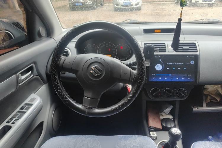 Used Suzuki Swift 2014 1.5L Manual Fashion Edition Steering Wheel