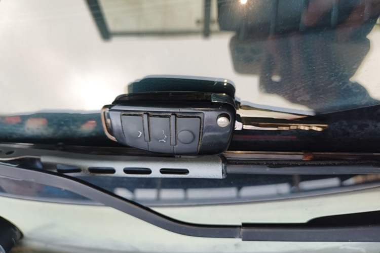 Used Suzuki Swift 2014 1.5L Automatic Fashion Edition Vehicle Key