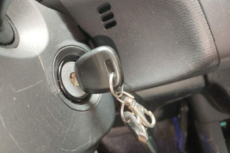 Used Suzuki Swift 2014 1.5L Automatic Fashion Edition Vehicle Key