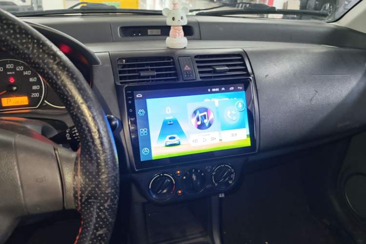 Used Suzuki Swift 2014 1.5L Automatic Fashion Edition Audio And AC Panel