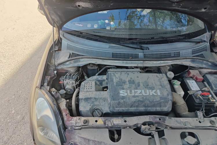 Used Suzuki Swift 2014 1.5L Automatic Fashion Edition Engine Bay Right