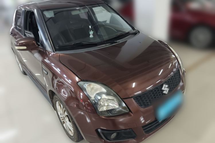 Used Suzuki Swift 2014 1.5L Automatic Fashion Edition Front Right 45 Deg