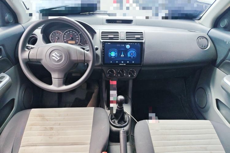Used Suzuki Swift 2014 1.3L Manual Standard Edition Center Console