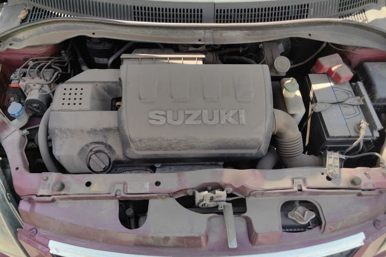 Used Suzuki Swift 2014 1.5L Automatic Fashion Edition Engine Bay