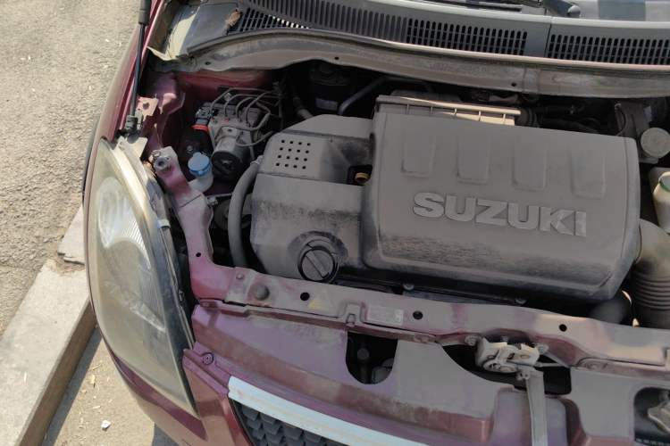 Used Suzuki Swift 2014 1.5L Automatic Fashion Edition Engine Bay Right