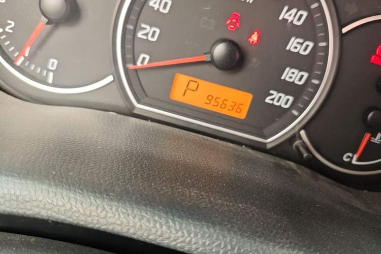 Used Suzuki Swift 2014 1.5L Automatic Fashion Edition Odometer Close Up