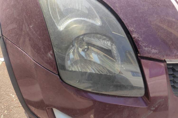 Used Suzuki Swift 2014 1.5L Automatic Fashion Edition Right Front Headlight