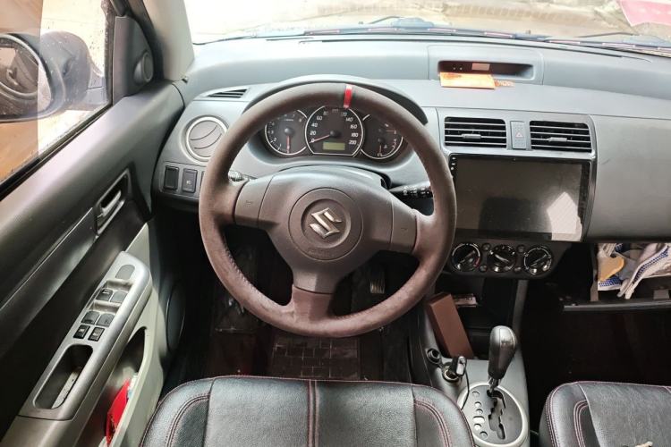 Used Suzuki Swift 2014 1.5L Automatic Fashion Edition Steering Wheel