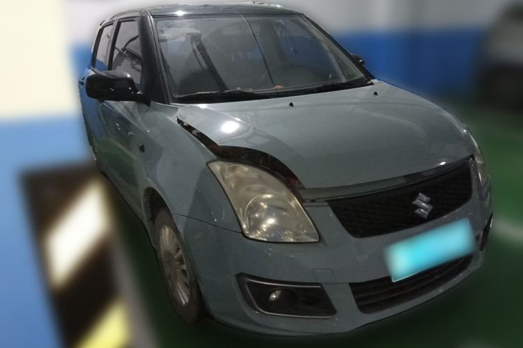 Used Suzuki Swift 2014 1.3L Manual Standard Edition Front Right 45 Deg