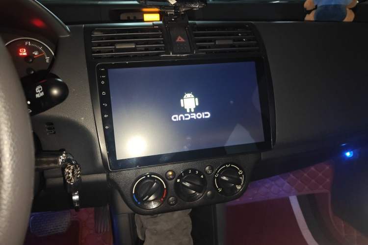 Used Suzuki Swift 2014 1.5L Automatic Fashion Edition Audio And AC Panel